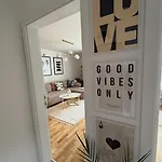 Casa Luma Cozy & Stylish Flat, 10 Min To Center, Free Parking Apartament *