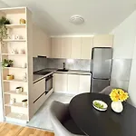 Casa Luma Cozy & Stylish Flat, 10 Min To Center, Free Parking * سراييفو