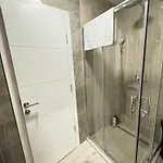شقة Casa Luma Cozy & Stylish Flat, 10 Min To Center, Free Parking *