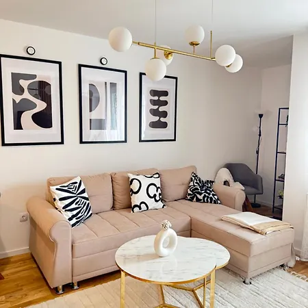 شقة Casa Luma Cozy & Stylish Flat, 10 Min To Center, Free Parking *