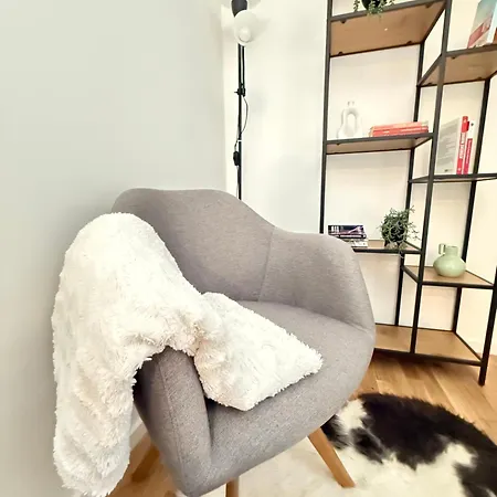 شقة Casa Luma Cozy & Stylish Flat, 10 Min To Center, Free Parking *