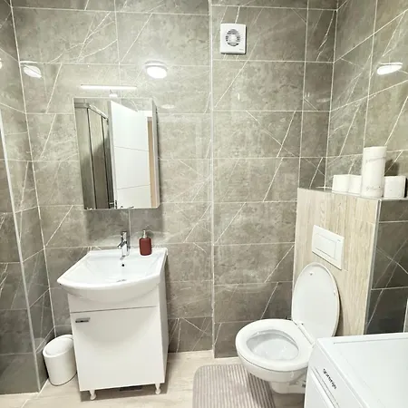Cozy Flat Near Airport & Center, Free Parking סראייבו
