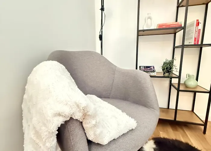 Lägenhet Casa Luma Cozy & Stylish Flat, 10 Min To Center, Free Parking *