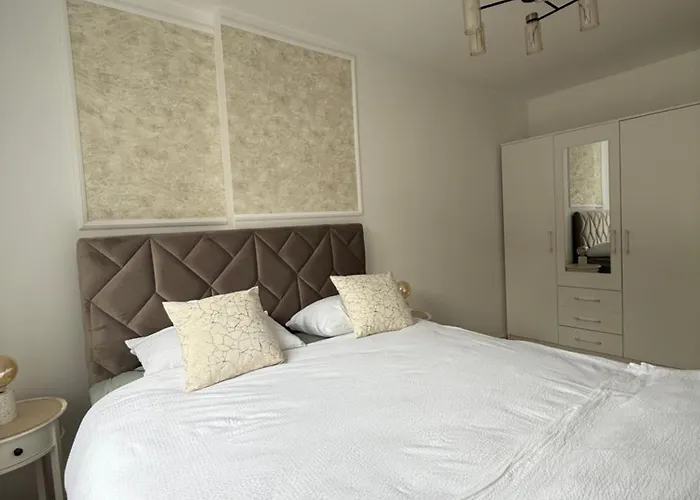 Casa Luma Cozy & Stylish Flat, 10 Min To Center, Free Parking *