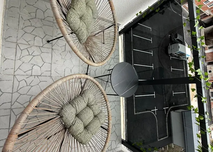 Casa Luma Cozy & Stylish Flat, 10 Min To Center, Free Parking