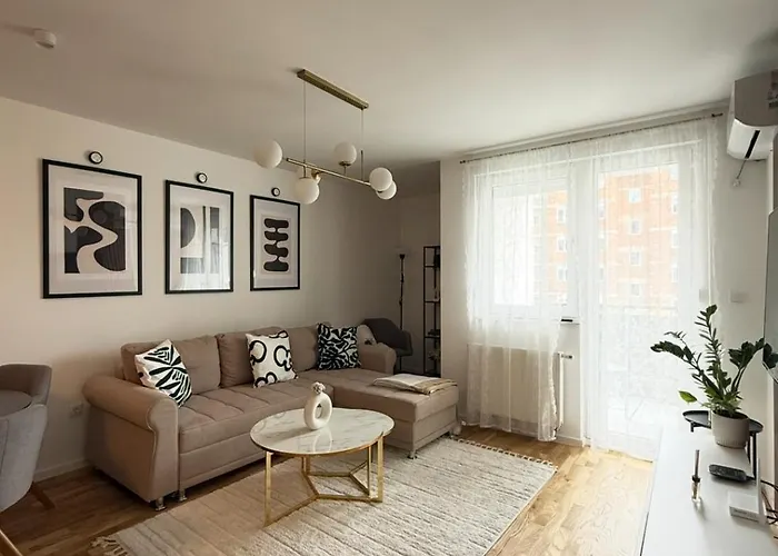 Casa Luma Cozy & Stylish Flat, 10 Min To Center, Free Parking Lägenhet Sarajevo