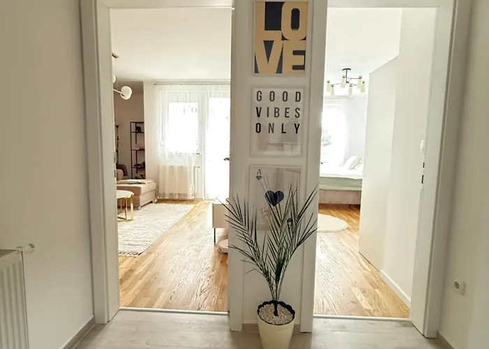 Casa Luma Cozy & Stylish Flat, 10 Min To Center, Free Parking Lägenhet Sarajevo